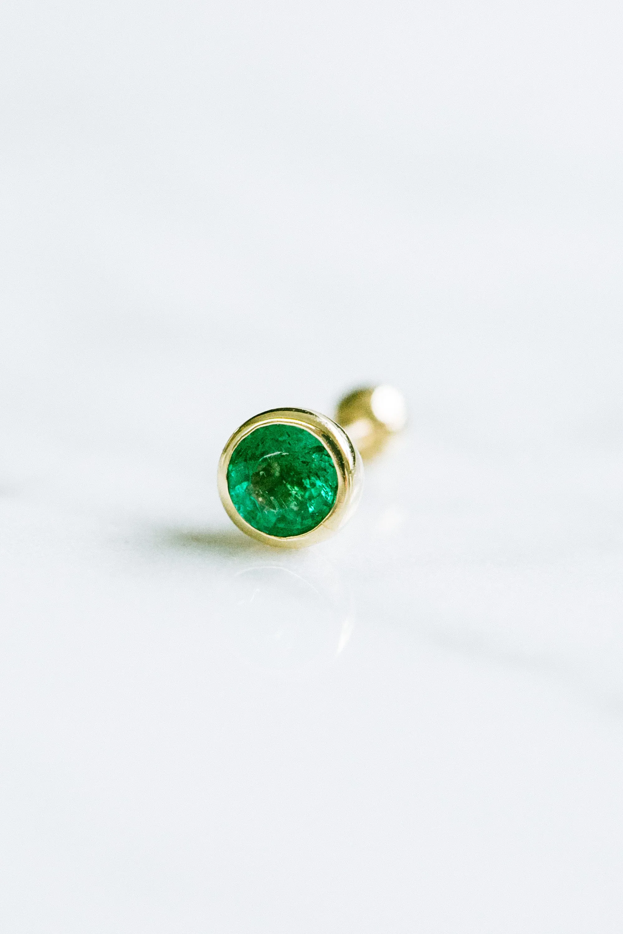 14K 18K Solid Gold Genuine 4mm Emerald Stone Bar Ear Stud Cartilage Tragus Helix Barbell Piercing