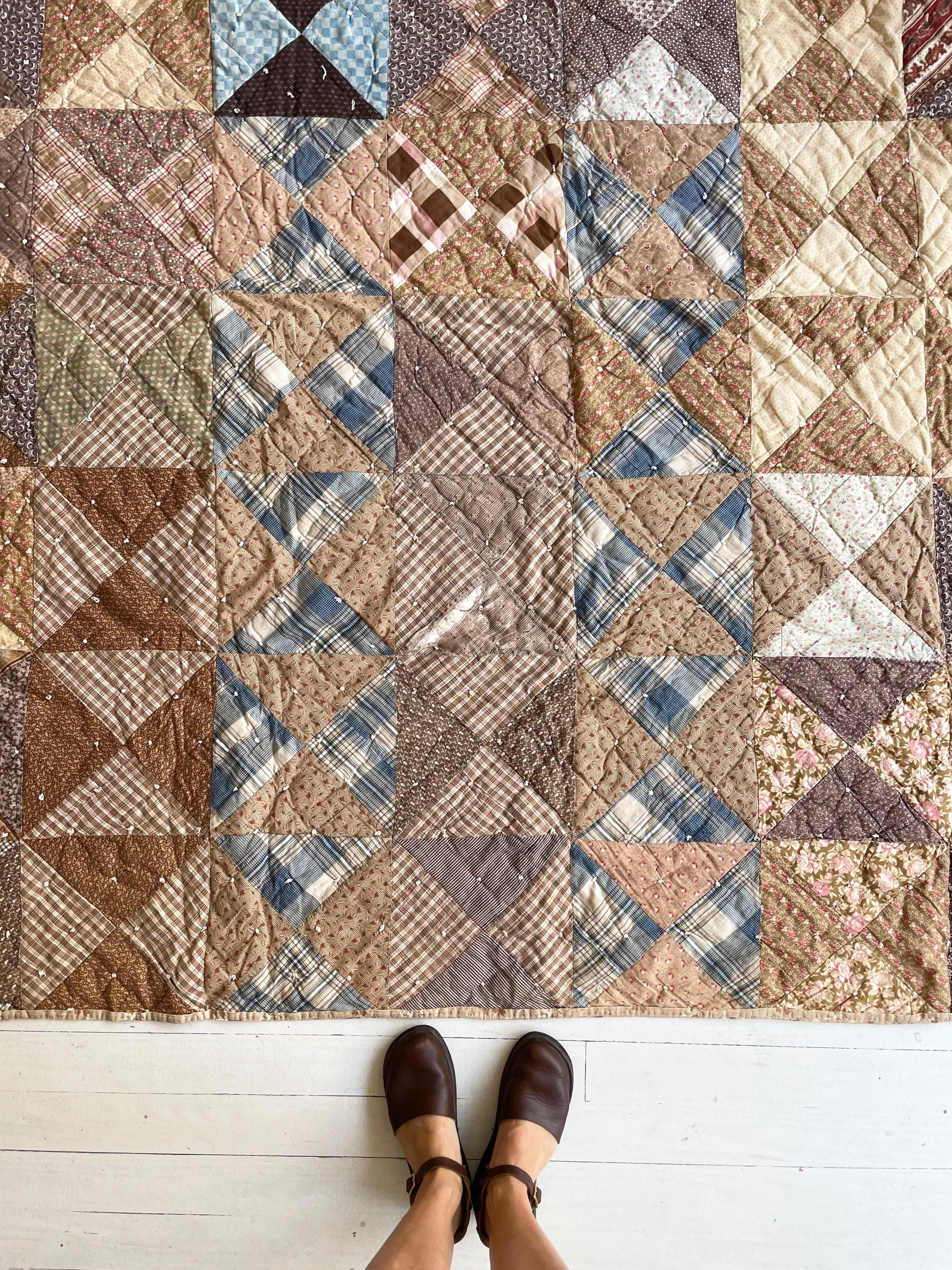 Antique c.1870s Hourglass Quilt