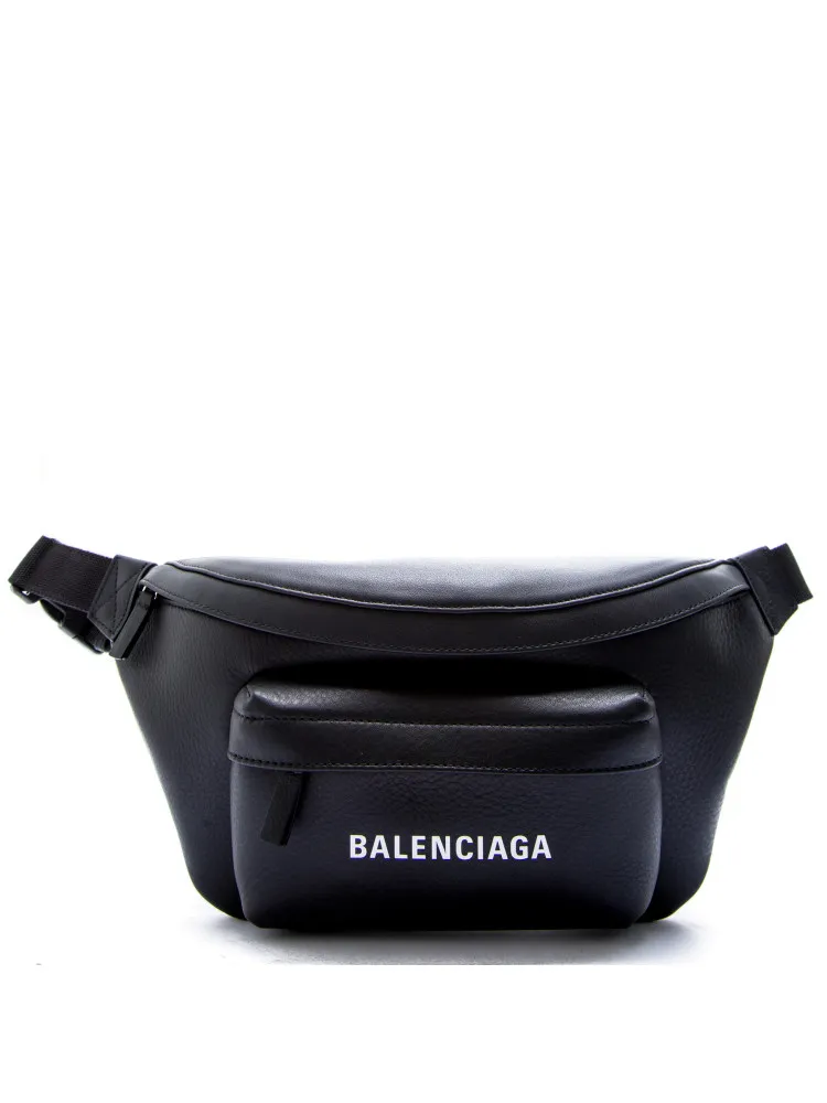 Balenciaga Everyday Beltbag | Credomen