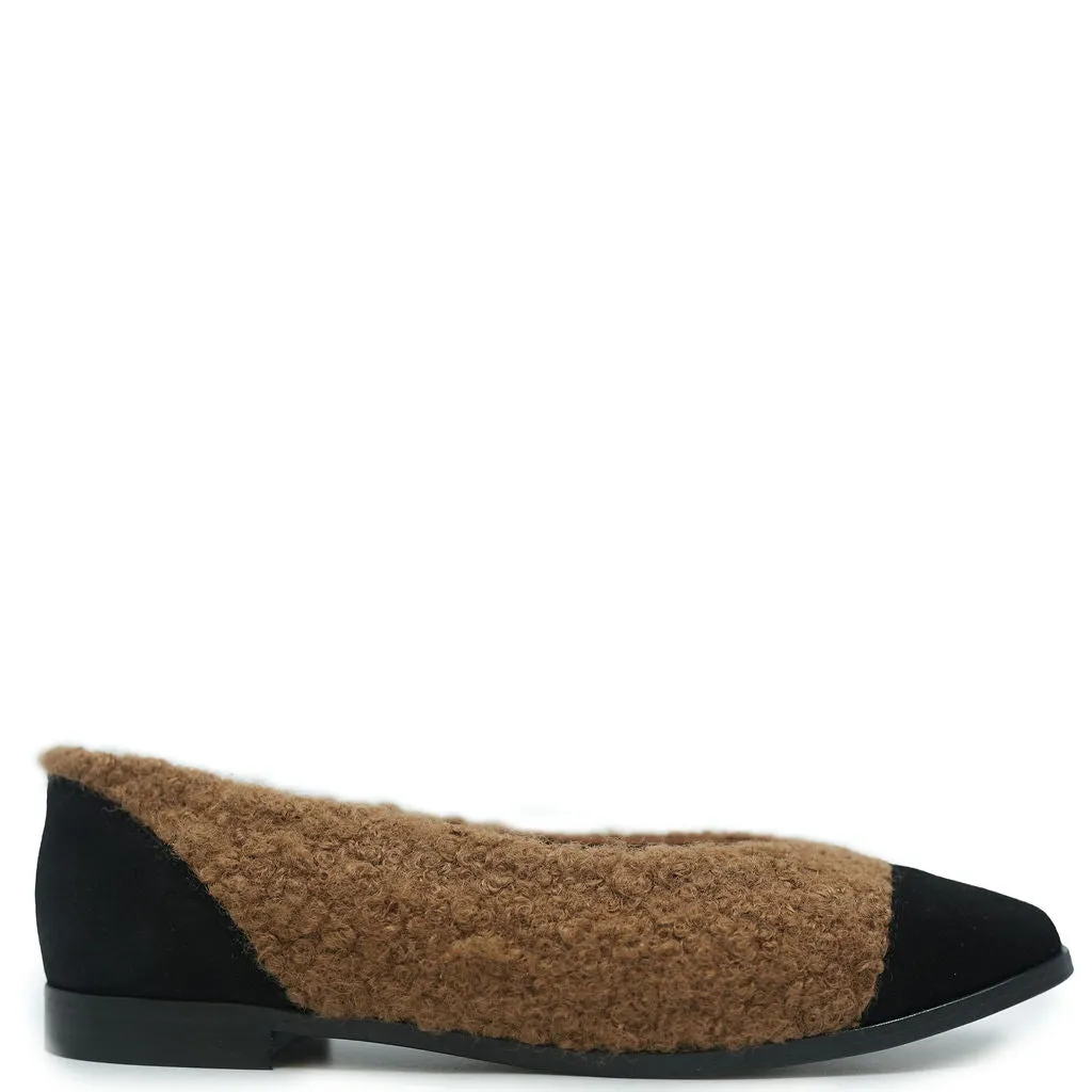 Blublonc Camel Shearling Captoe Flat