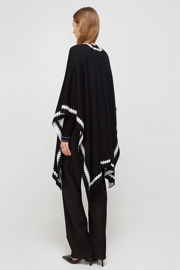 Escorpion CONTRASTING EMBROIDERY REVERSIBLE CAPE