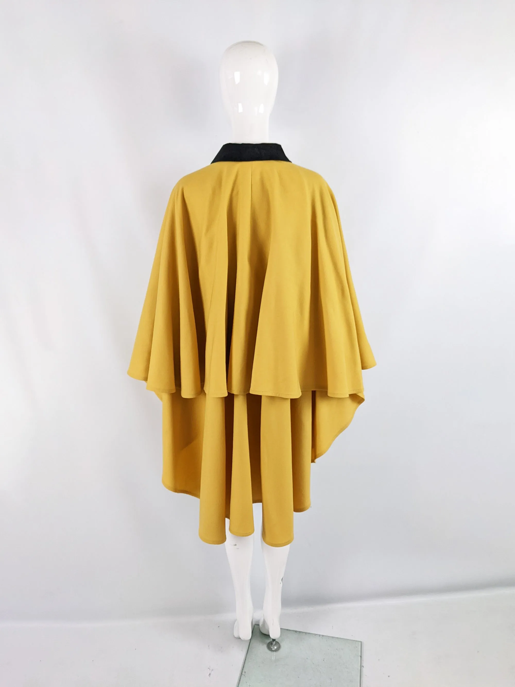 Louis Feraud Vintage Womens Yellow & Black Cape, 1980s