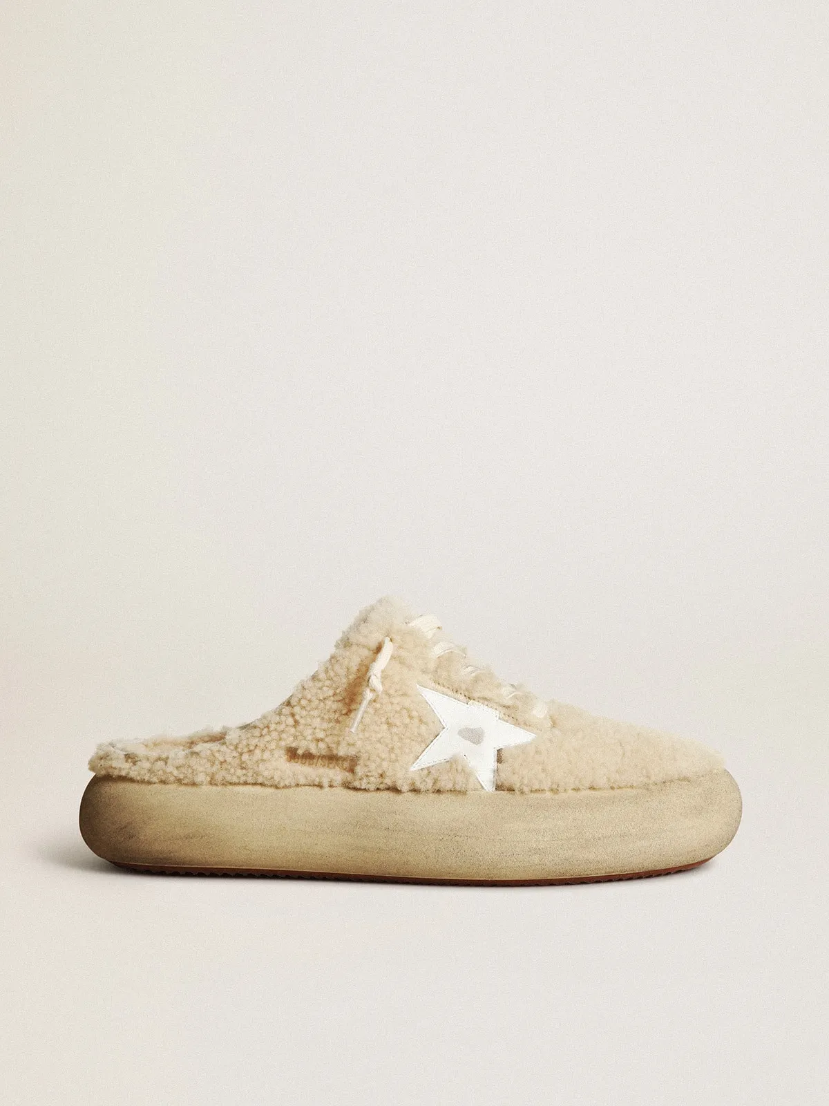 Men’s Space-Star Sabots in beige shearling with white leather star