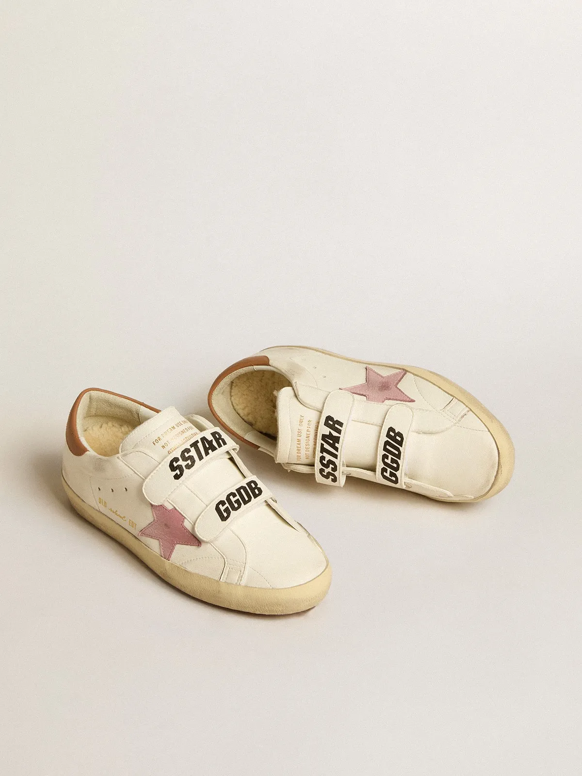 Old School in nappa leather with pink leather star and beige shearling lining