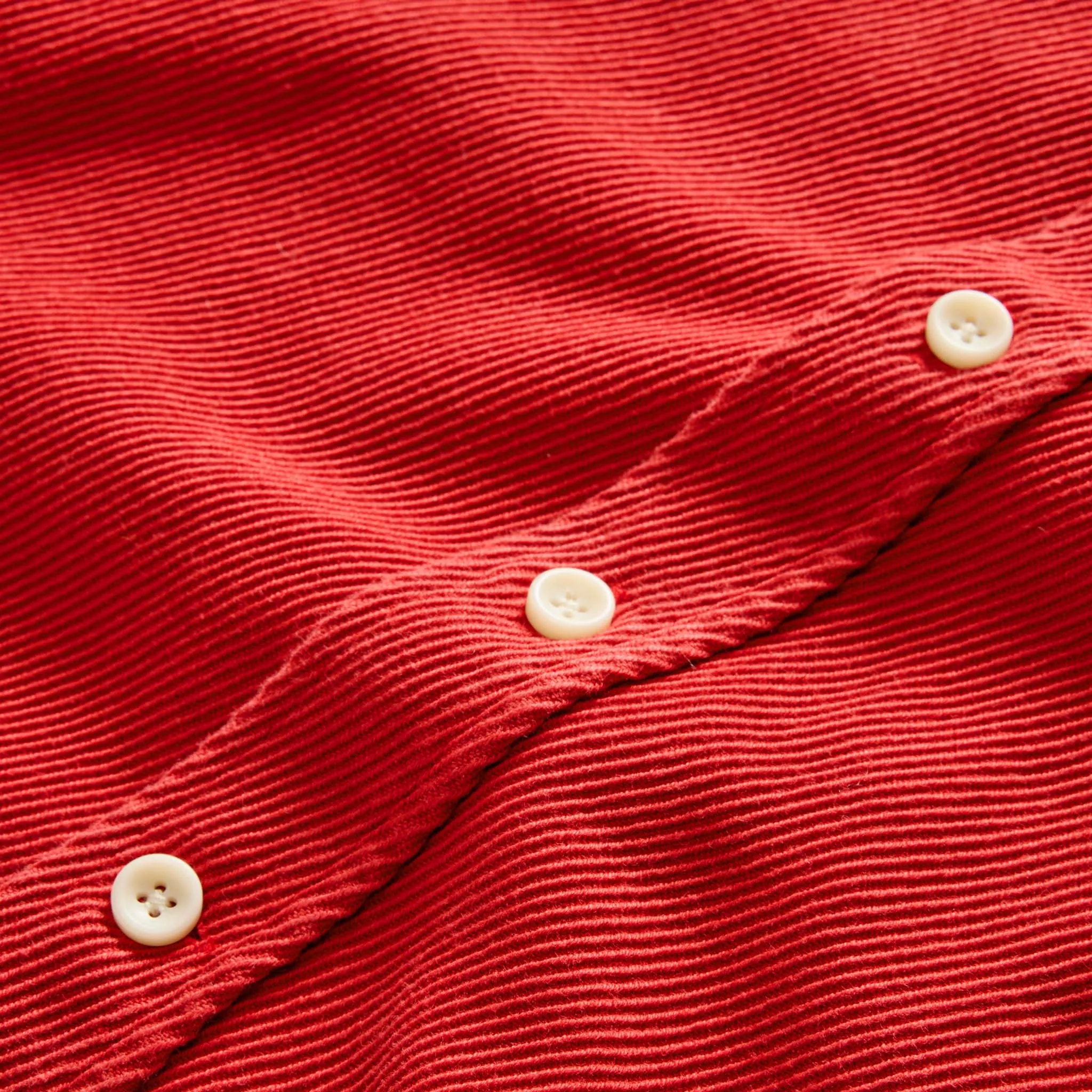 The Ledge Shirt in Cardinal