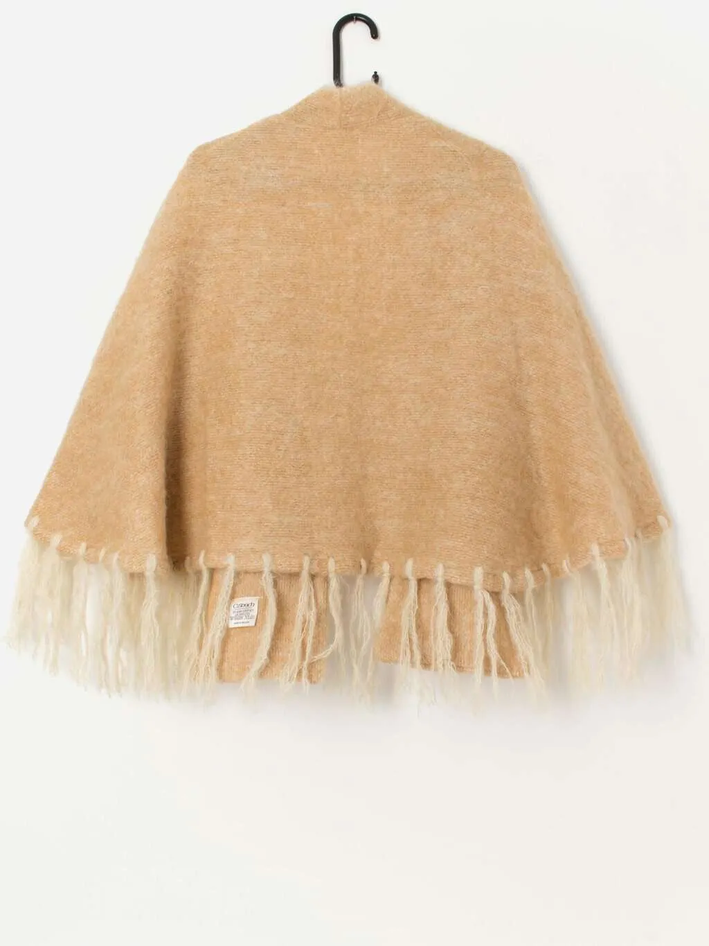 Vintage beige knitted mohair cape with fringe detail – Free size