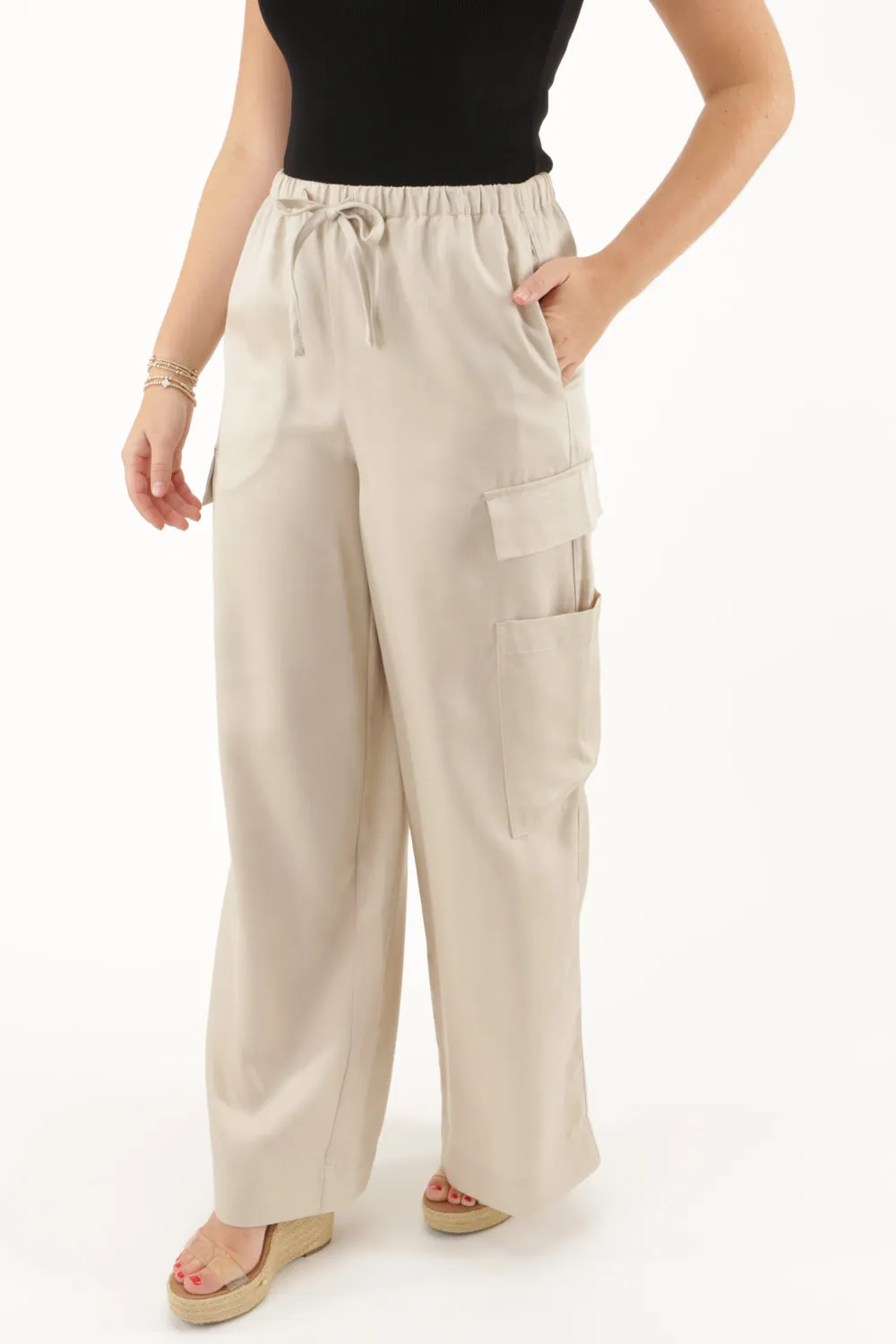 Z Supply: Renegade Wide Leg Cargo Pant - Fossil