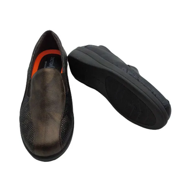 Zapato plano ancho especial piel serpiente D. Cutillas